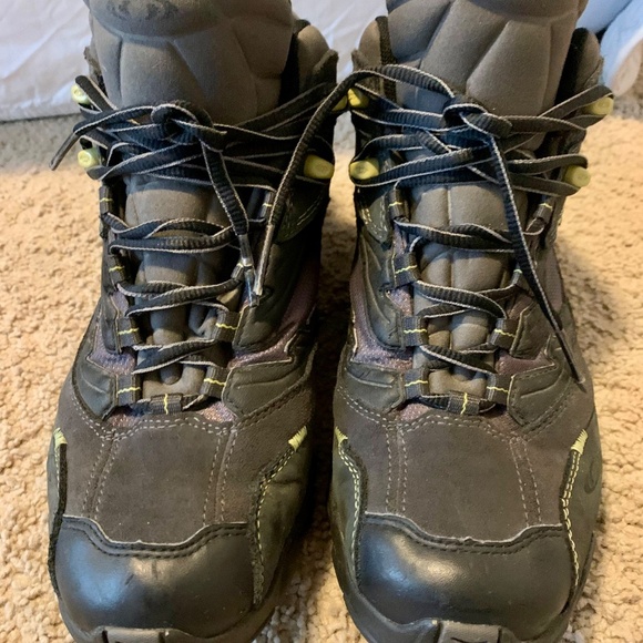 SALOMON HIKING BOOTS / WATERPROOF All Terrain Hiking Shoes - Picture 4 of 5